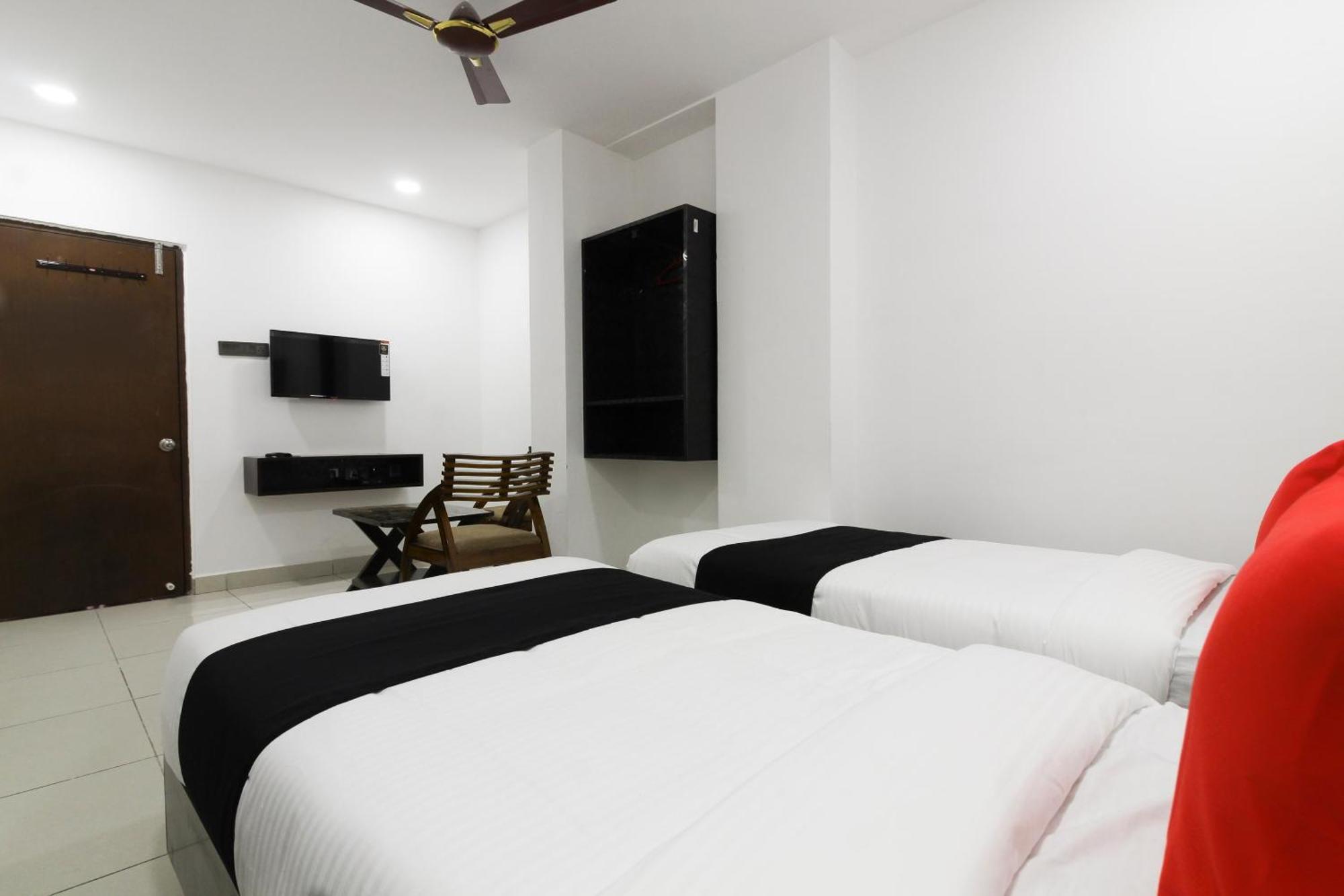 Super Mythri Hotel Near By Ecil, As Rao Nagar, Sainikpuri Maula Ali Экстерьер фото