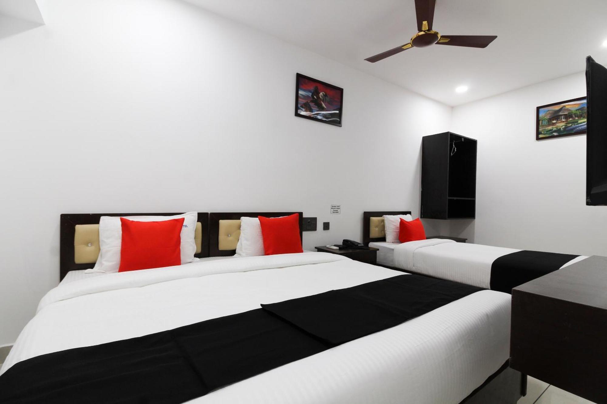 Super Mythri Hotel Near By Ecil, As Rao Nagar, Sainikpuri Maula Ali Экстерьер фото
